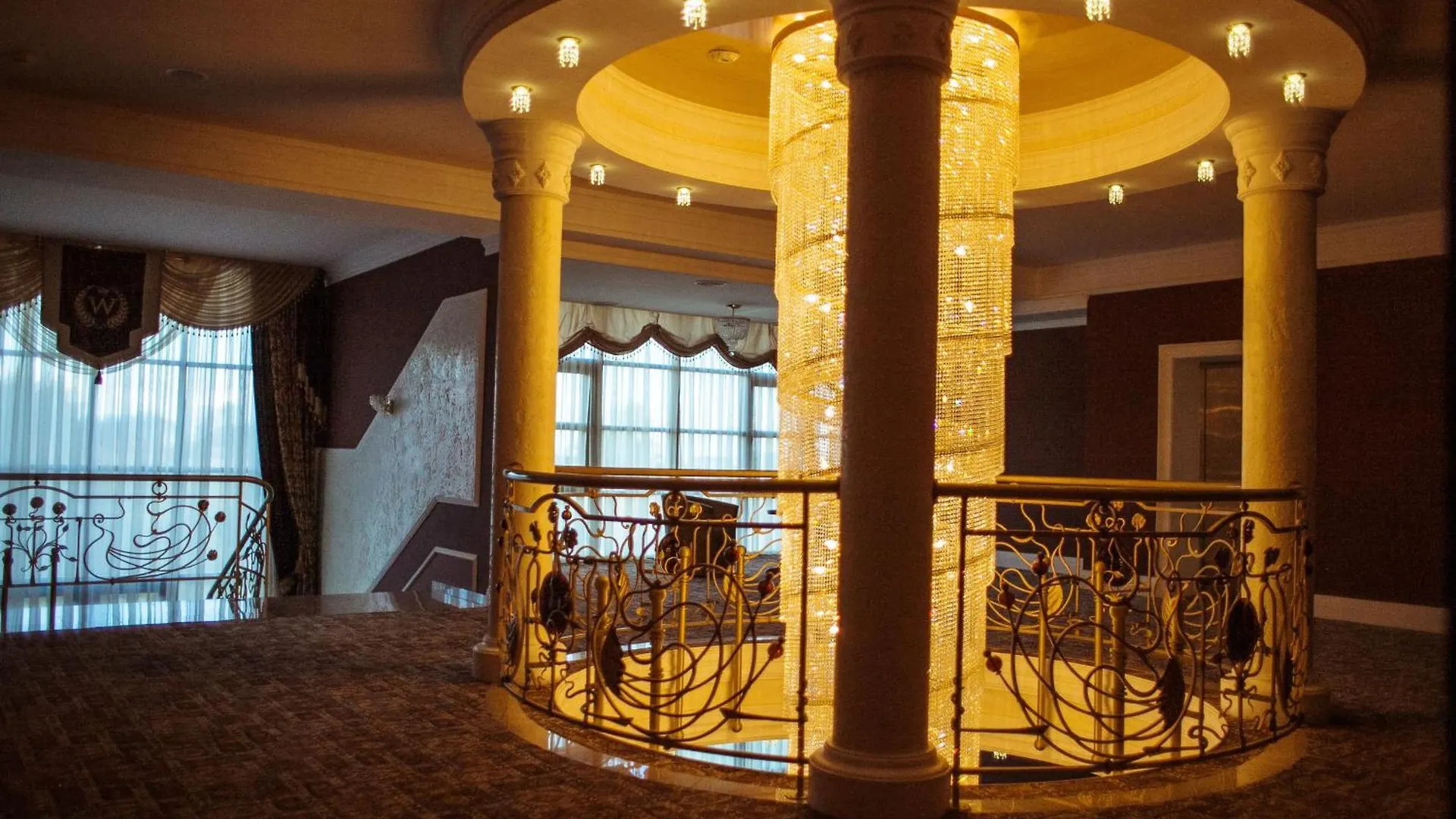 Warszawa Hotel Lviv Ukraine