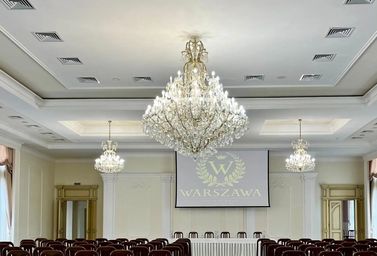 Warszawa Hotel Lviv Ukraine